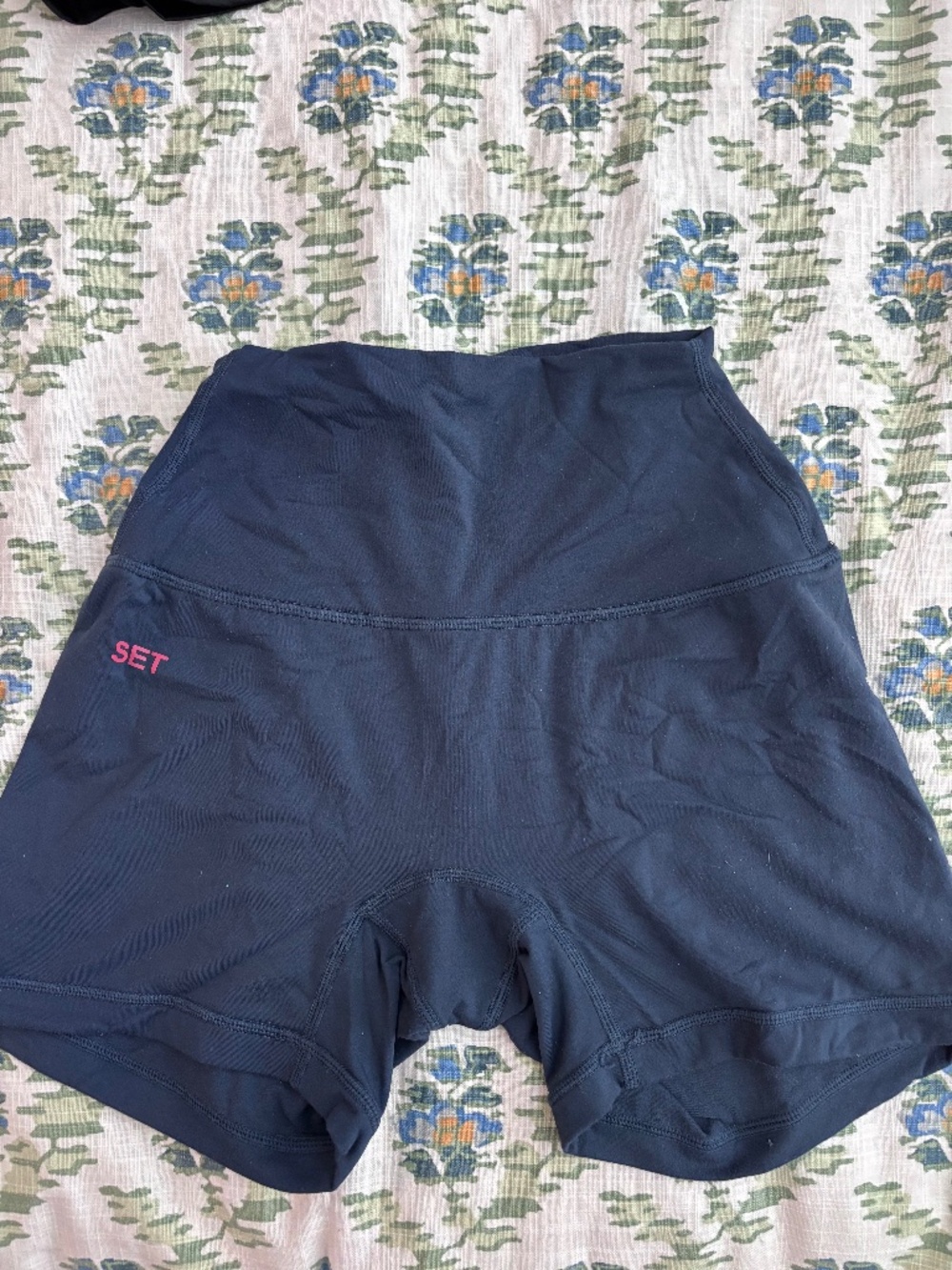 Set Active Navy and Red Shorts